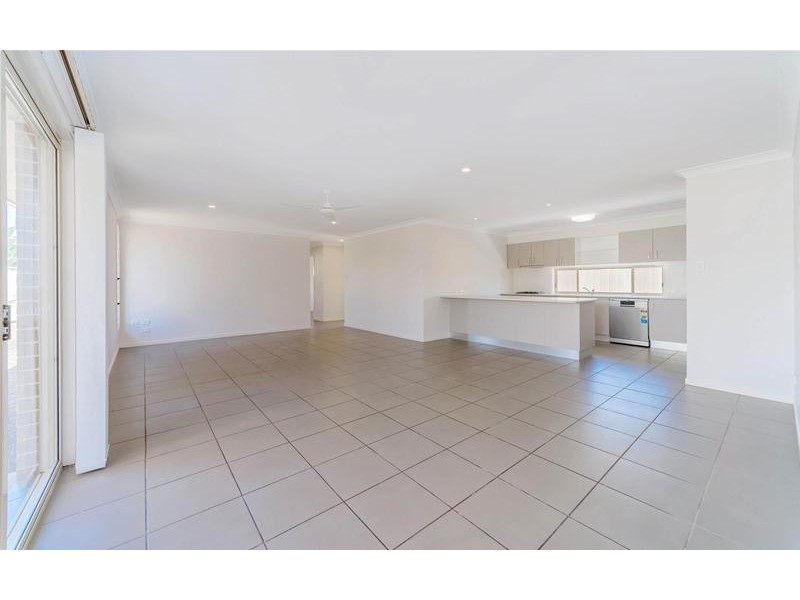 20 William Avenue, Yamba NSW 2464