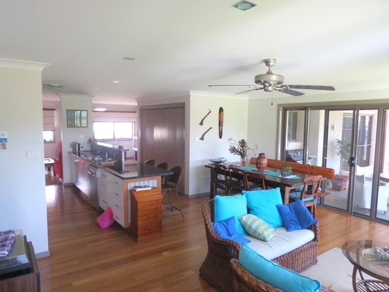 8 Buccaneers Court, Yamba NSW 2464