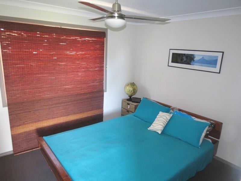 8 Buccaneers Court, Yamba NSW 2464