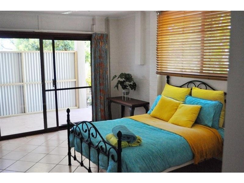 115 School Road, Palmers Island NSW 2463