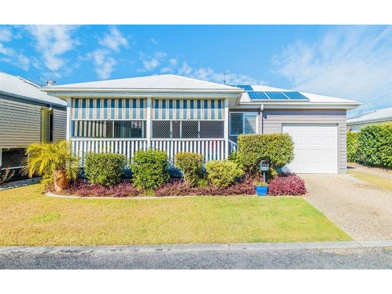 92 Poincianna Avenue, Yamba NSW 2464