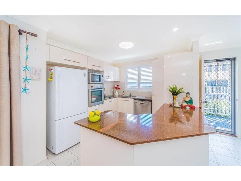 92 Poincianna Avenue, Yamba NSW 2464