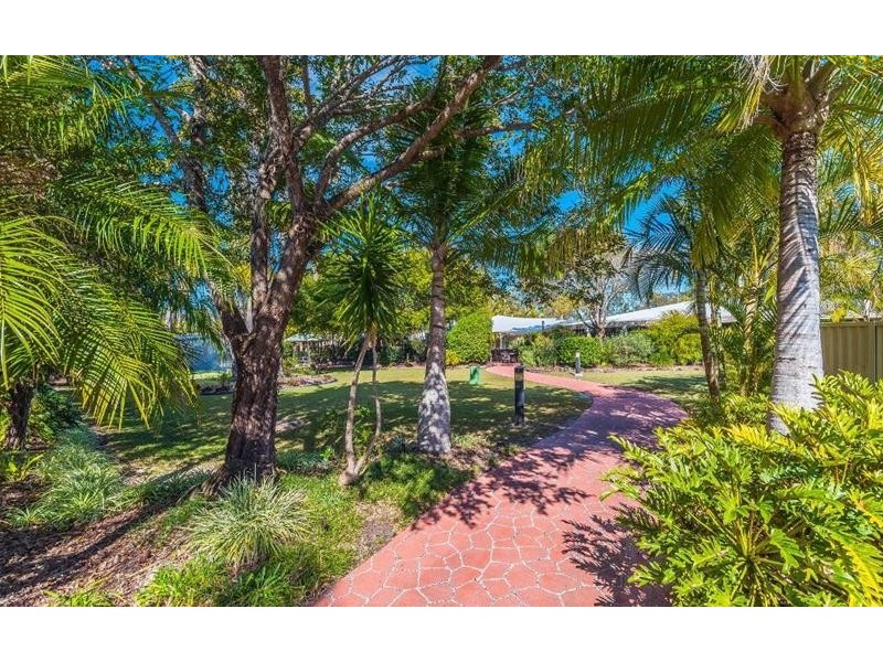 92 Poincianna Avenue, Yamba NSW 2464