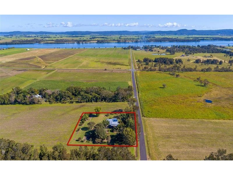28 O’Keefes Lane, Palmers Island NSW 2463
