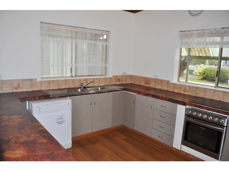 22 Yamba Road, Yamba NSW 2464