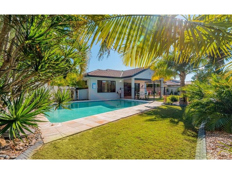 3 Lady Beatrice Court, Yamba NSW 2464