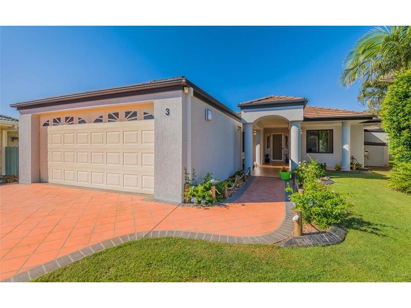 3 Lady Beatrice Court, Yamba NSW 2464