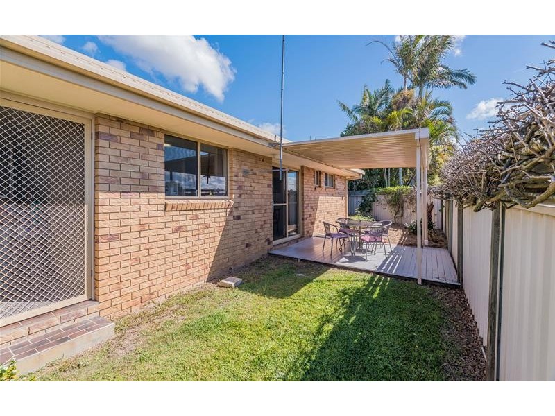 2/27 Heron Court, Yamba NSW 2464
