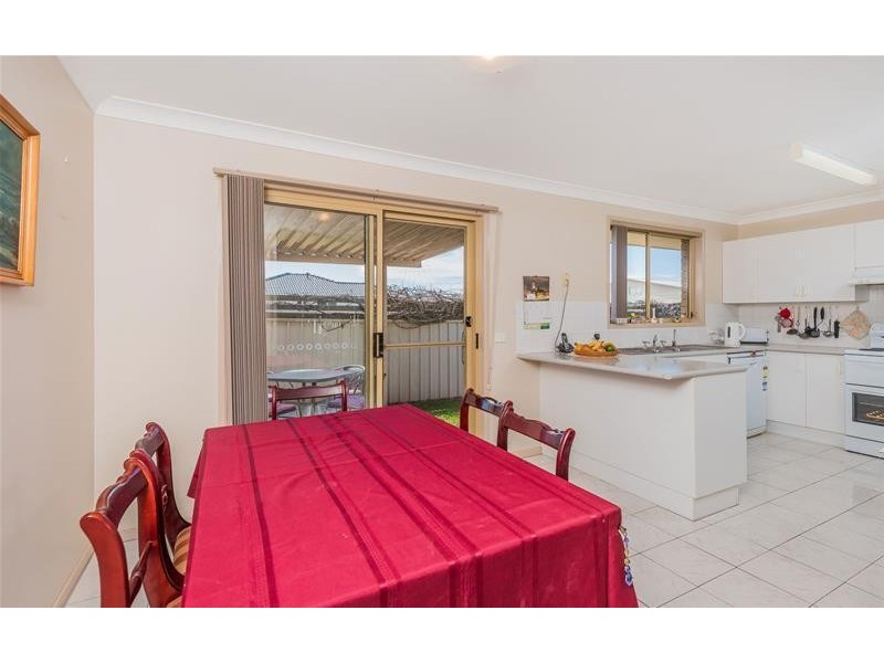 2/27 Heron Court, Yamba NSW 2464