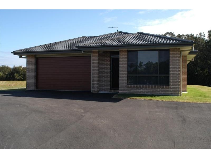 134 Carrs Drive, Yamba NSW 2464