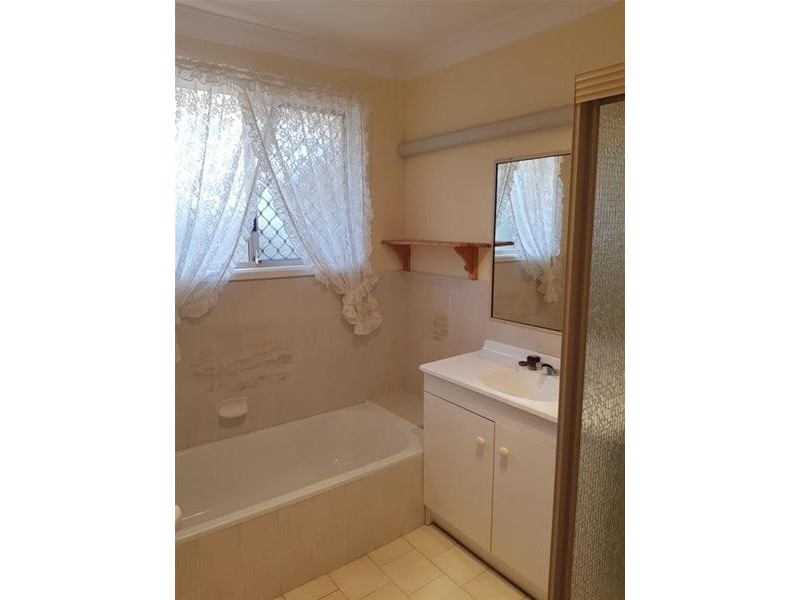 3/4 Toona Place, Yamba NSW 2464