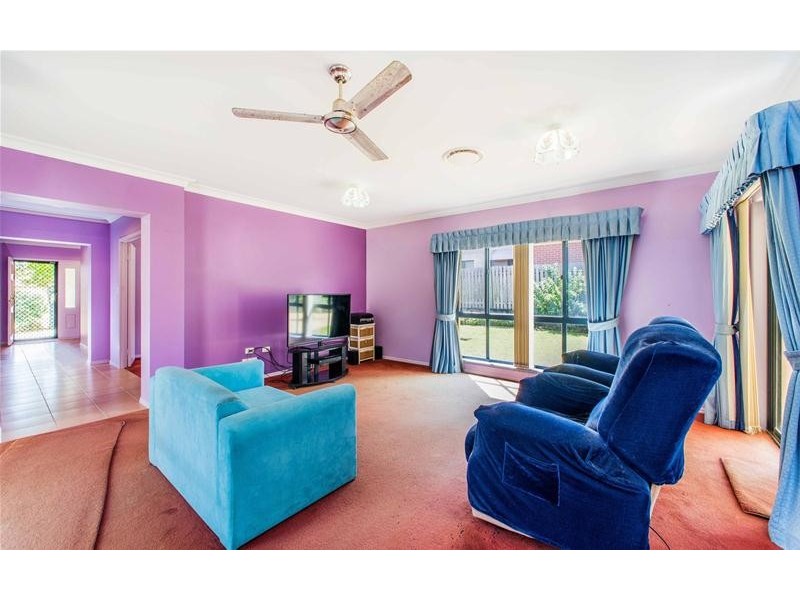 33 Beachside Way, Yamba NSW 2464