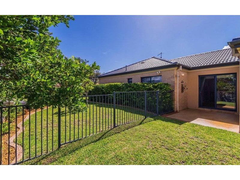 33 Beachside Way, Yamba NSW 2464