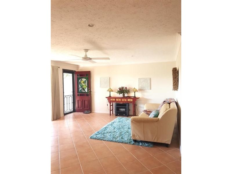 115 School Road, Palmers Island NSW 2463