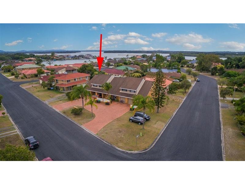 4/4 Mariners Way, Yamba NSW 2464