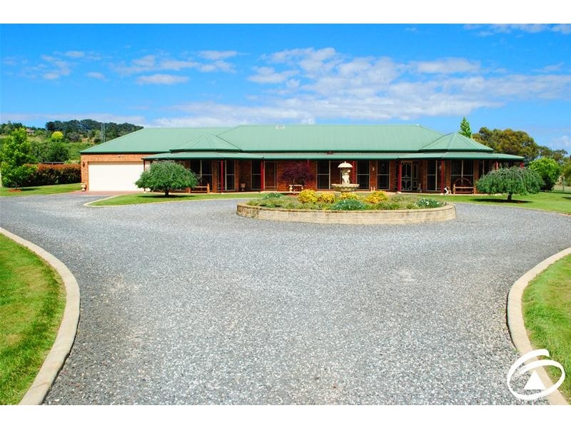 170 Canobolas Road, Orange NSW 2800