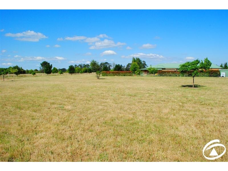 170 Canobolas Road, Orange NSW 2800