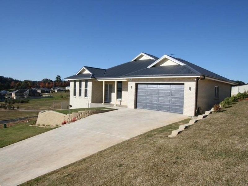 13 Stirling Avenue, Orange NSW 2800