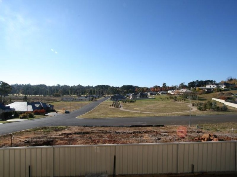 13 Stirling Avenue, Orange NSW 2800