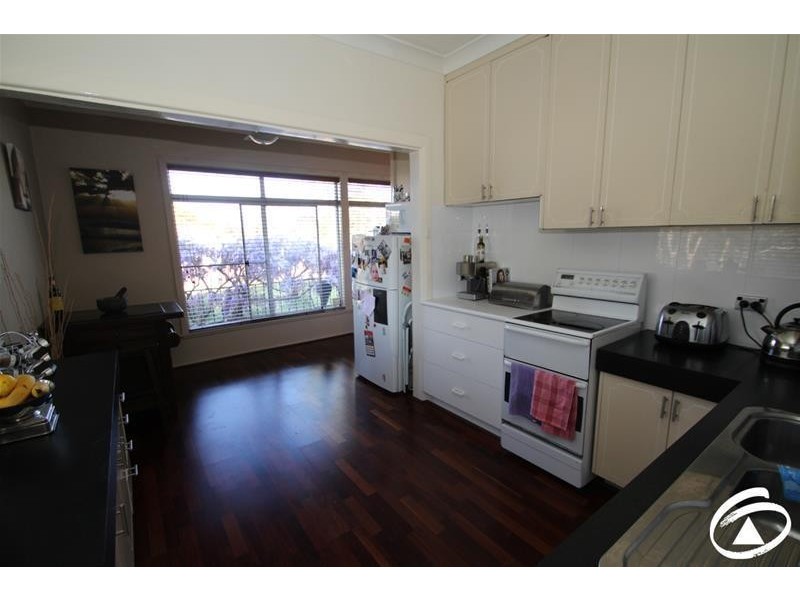 13 Thomas Street, Orange NSW 2800