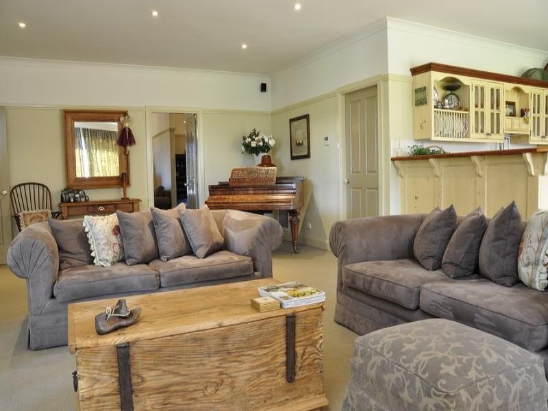 442 The Escort Way, Orange NSW 2800