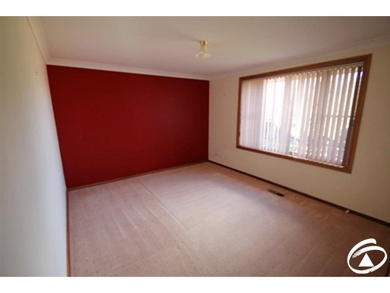 3 Booth Crescent, Orange NSW 2800