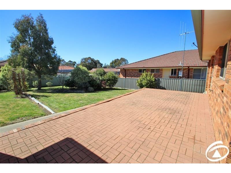 2 Shamrock Place, Orange NSW 2800