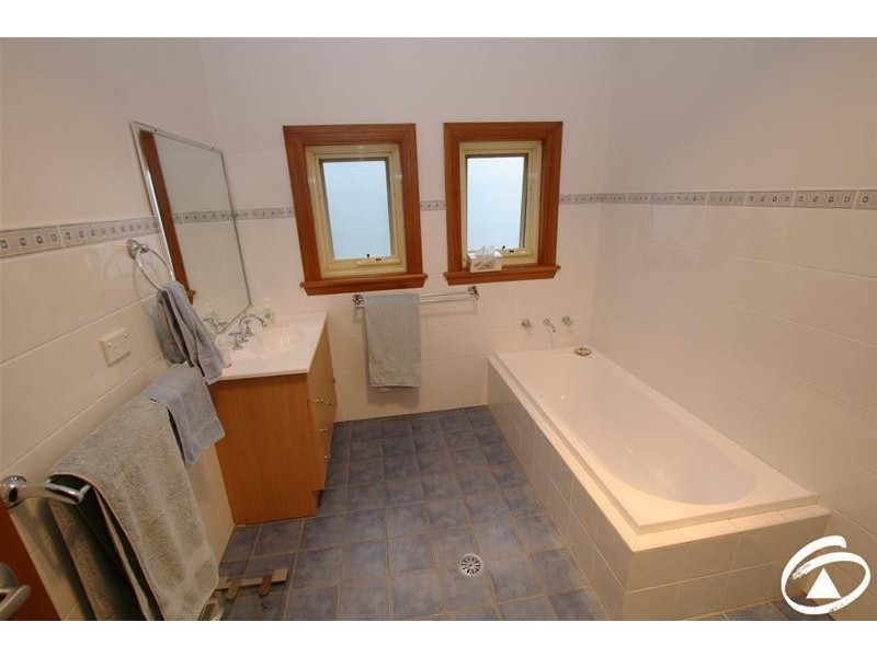 157 Sale Street, Orange NSW 2800