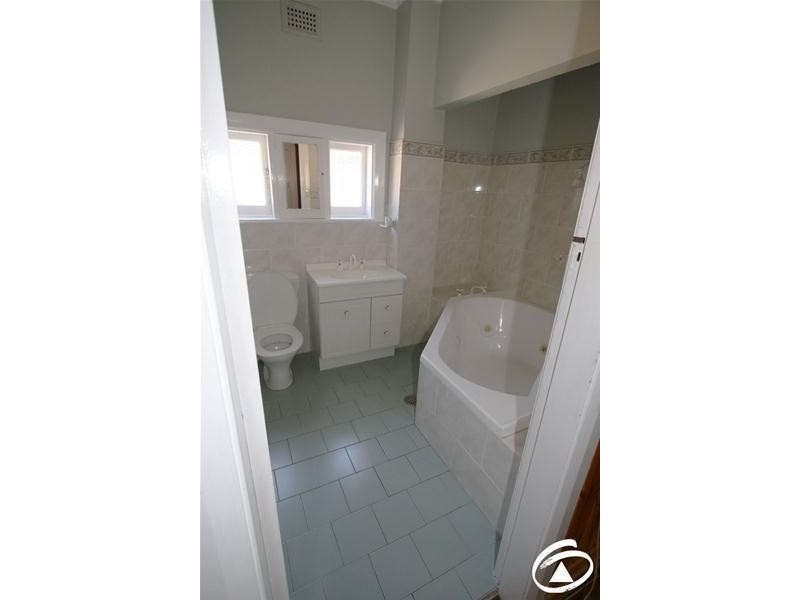 49 National Avenue, Orange NSW 2800