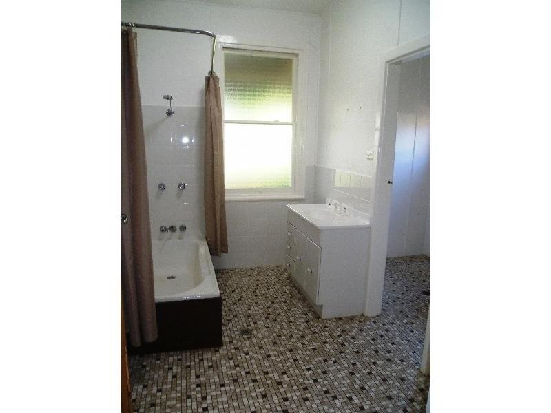 54 Hill Street, Molong NSW 2866