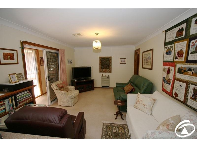 5 Kamdell Place, Orange NSW 2800