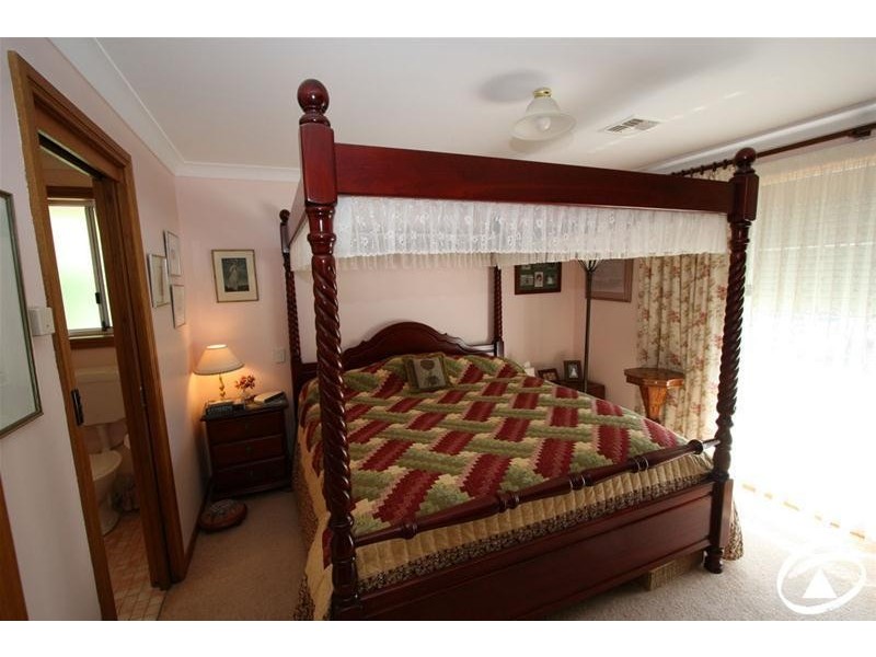 5 Kamdell Place, Orange NSW 2800