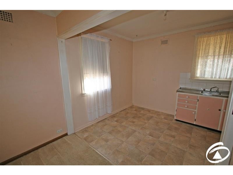 4 Nyrang Road, Orange NSW 2800