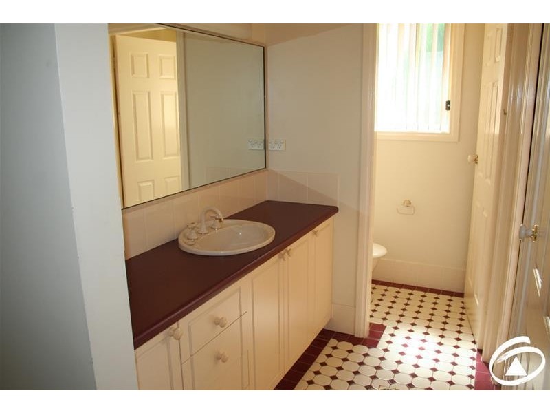 4 Mallee Place, Orange NSW 2800