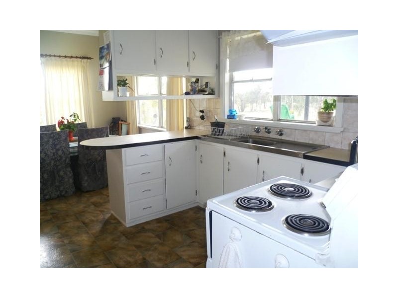 852 Kurrajong Road, Manildra NSW 2865