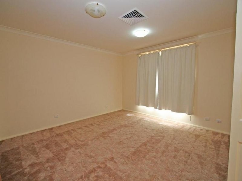 34 Hewitt Close, Orange NSW 2800