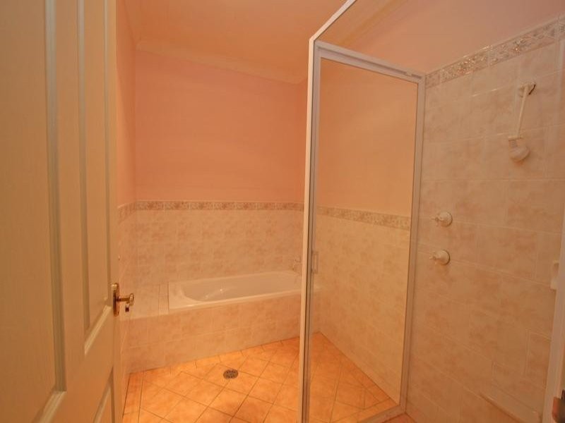 34 Hewitt Close, Orange NSW 2800