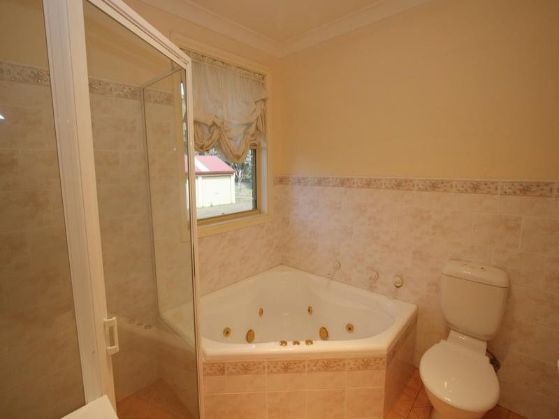 34 Hewitt Close, Orange NSW 2800