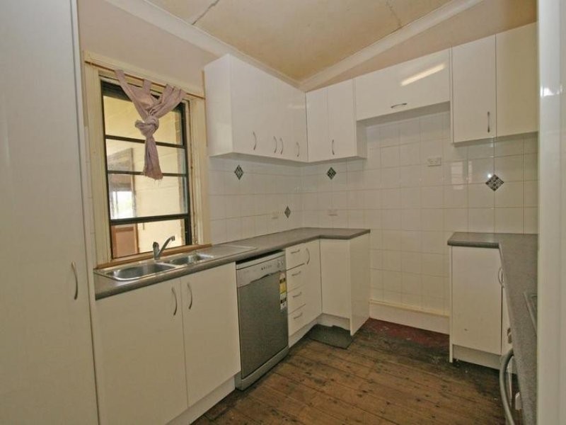 20 Worboys Street, Spring Hill NSW 2800