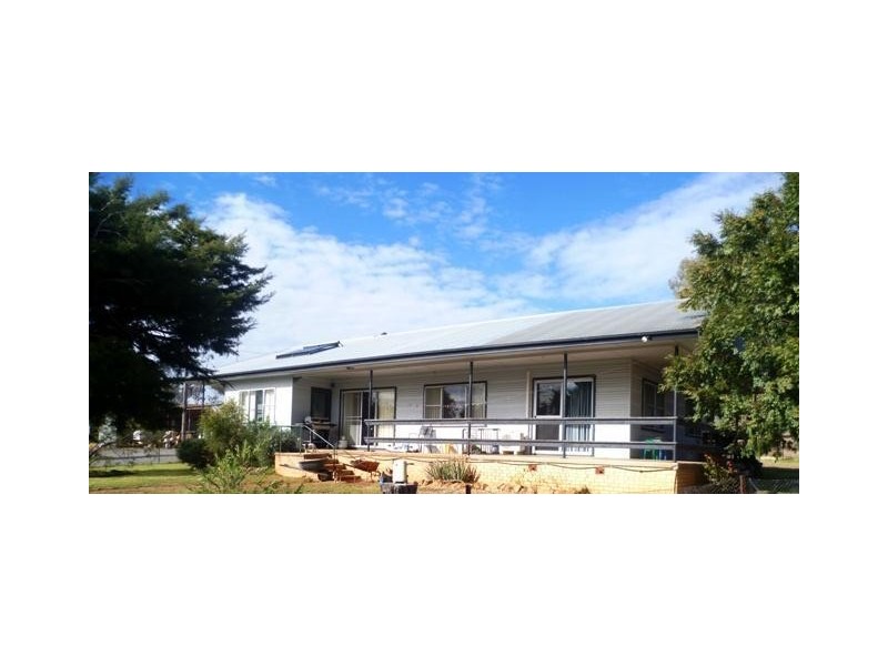 852 Kurrajong Road, Manildra NSW 2865