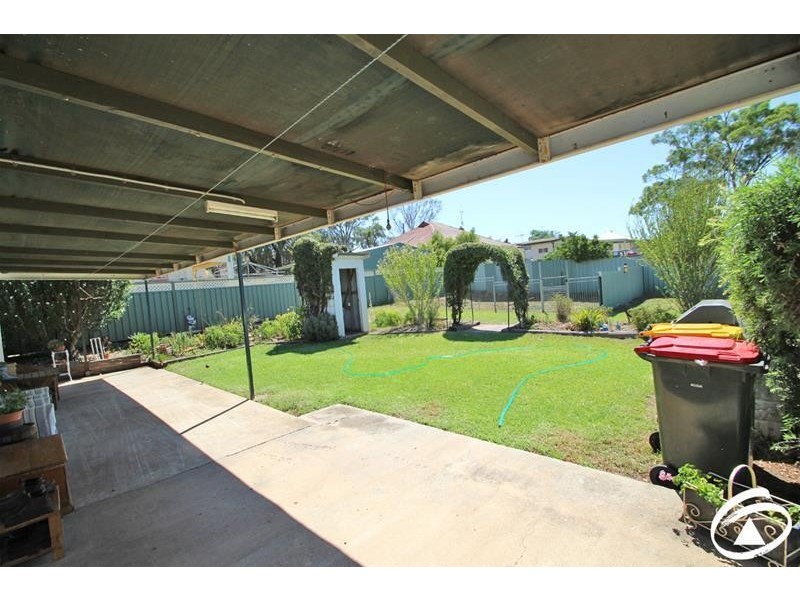 16 Derowie Street, Manildra NSW 2865