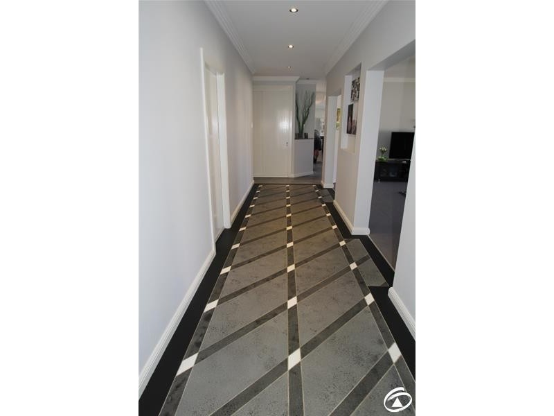 64 Carwoola Drive, Orange NSW 2800