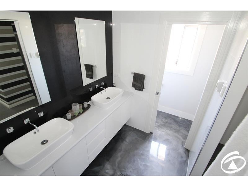 64 Carwoola Drive, Orange NSW 2800