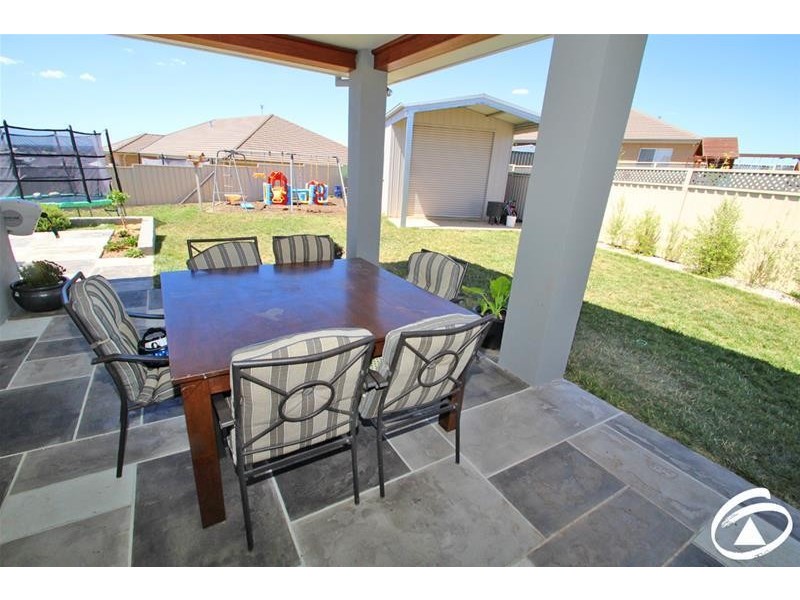 64 Carwoola Drive, Orange NSW 2800