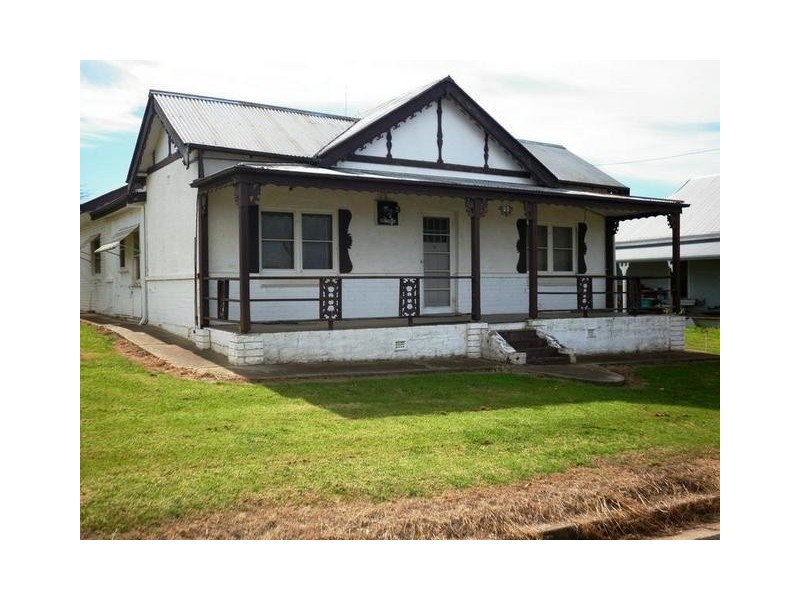 23 Cudal Street, Manildra NSW 2865