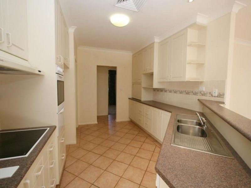 34 Hewitt Close, Orange NSW 2800