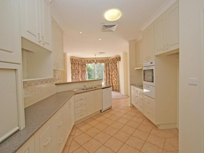 34 Hewitt Close, Orange NSW 2800