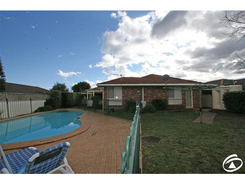88 Turner Crescent, Orange NSW 2800