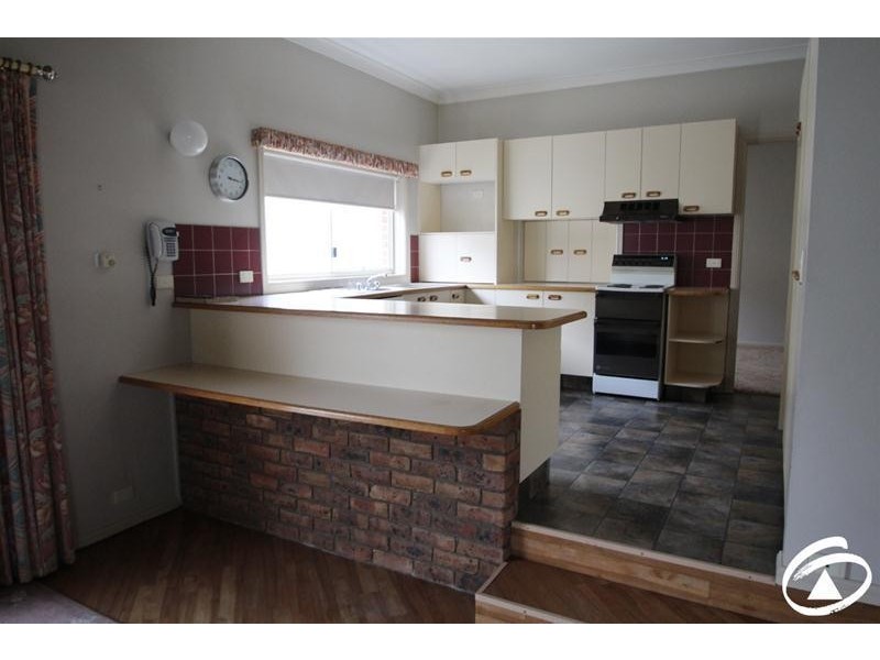 9 Allenby Road, Orange NSW 2800