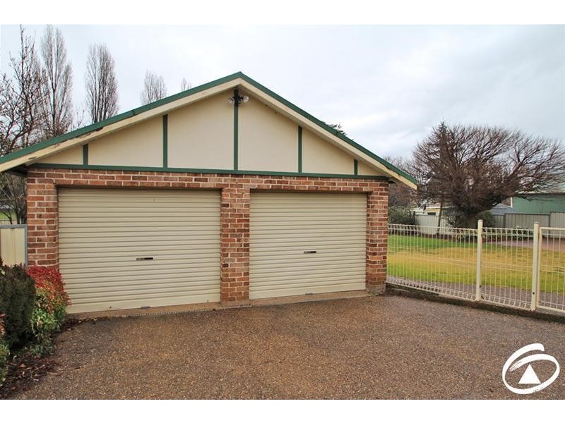 9 Allenby Road, Orange NSW 2800